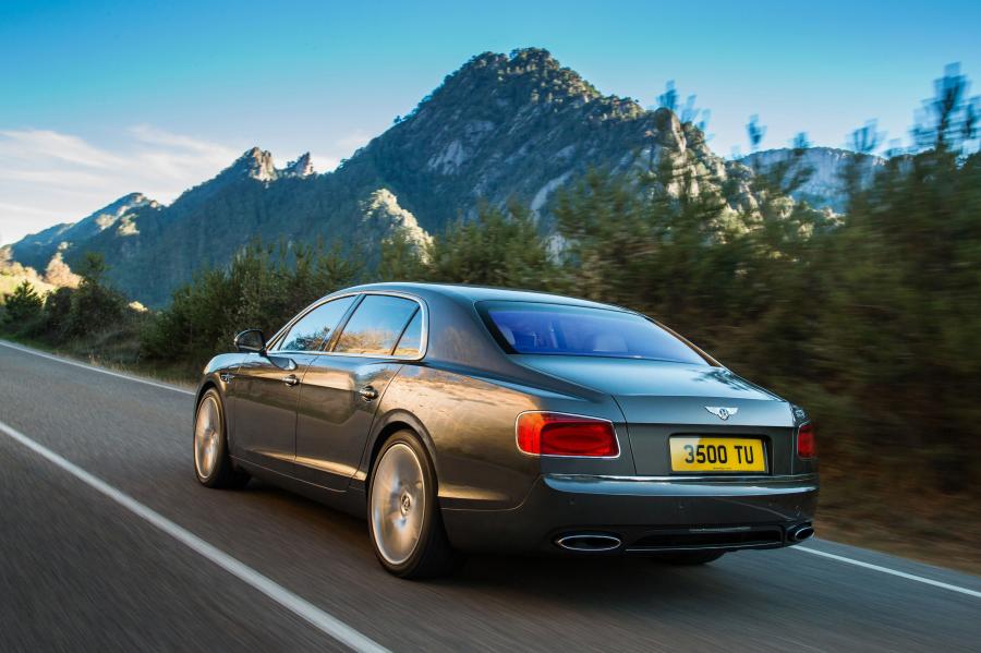 Bentley Flying Spur 2013 года  (фото 8 из 33)